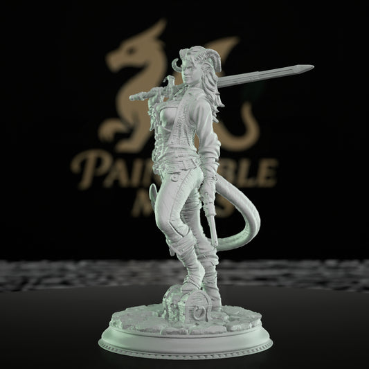 Tiefling Rogue Swashbuckler Miniature | Medium | DM Stash | D&D DnD Pathfinder Miniature