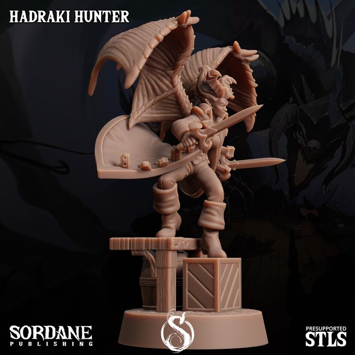 Hadraki Hunter - Posed (25mm Base)