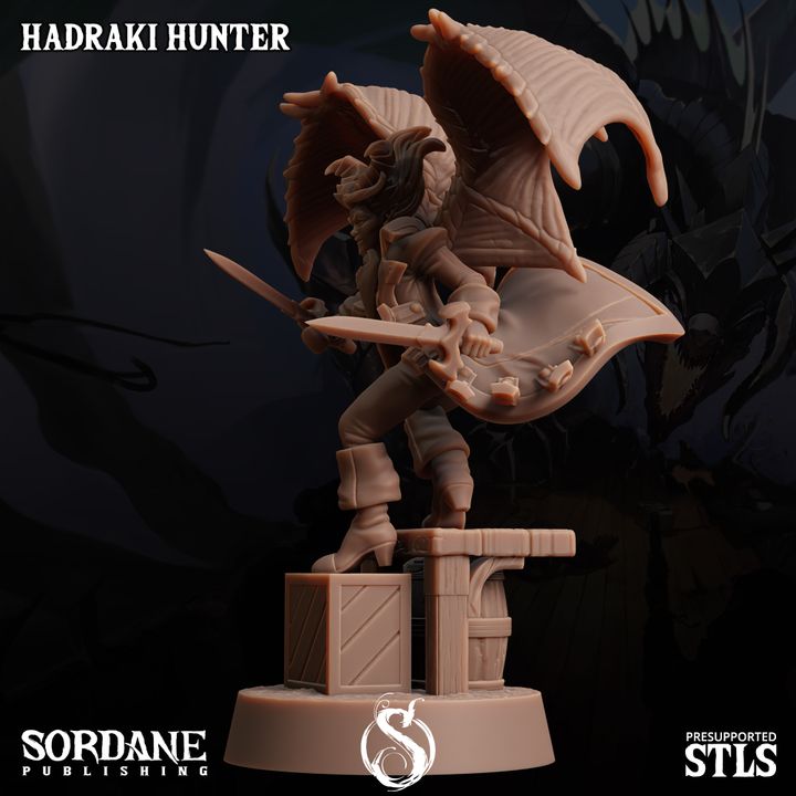 Hadraki Hunter - Posed (25mm Base)