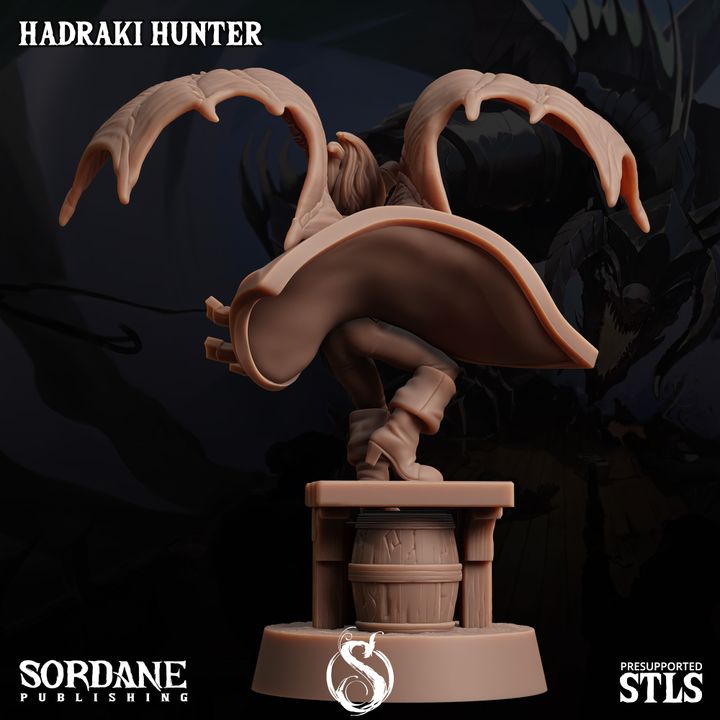 Hadraki Hunter - Posed (25mm Base)