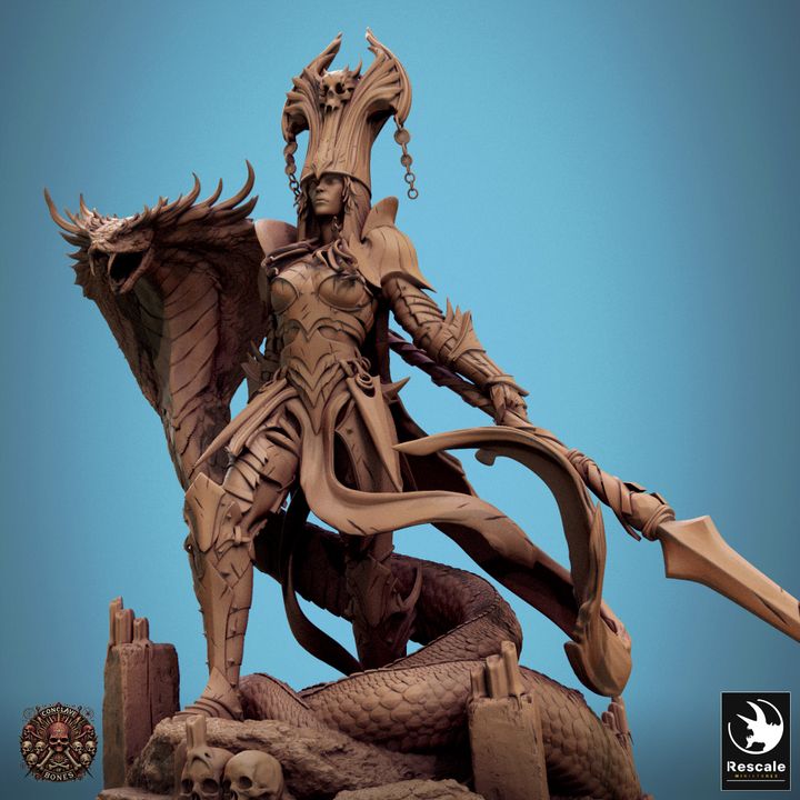 Queen Sanake - Commanding (60mm Base)