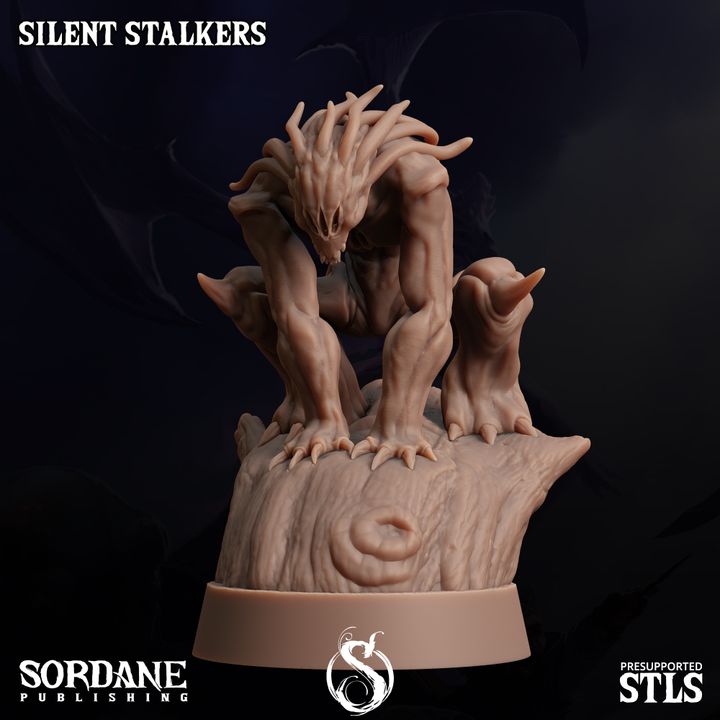 Silent Stalker - Crouching (25mm Base)