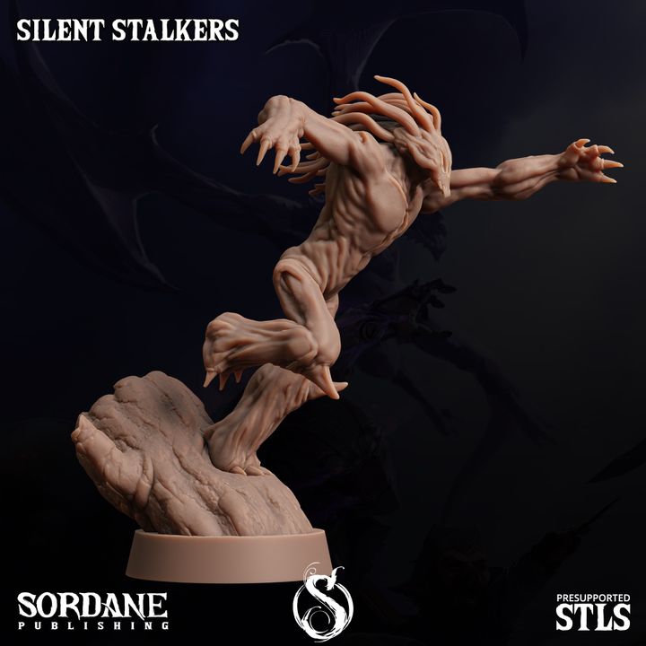 Silent Stalker - Crouching (25mm Base)