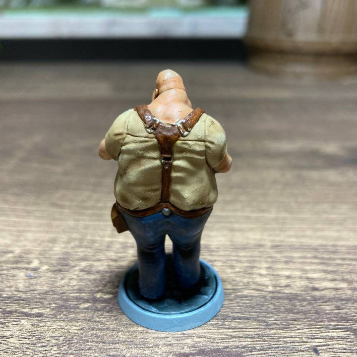 Tavern Host - Haughty (25mm Base)