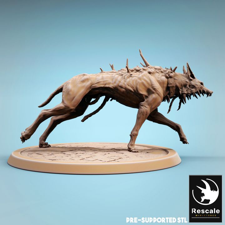 Corrupted Hound - Standing (32mm Base)