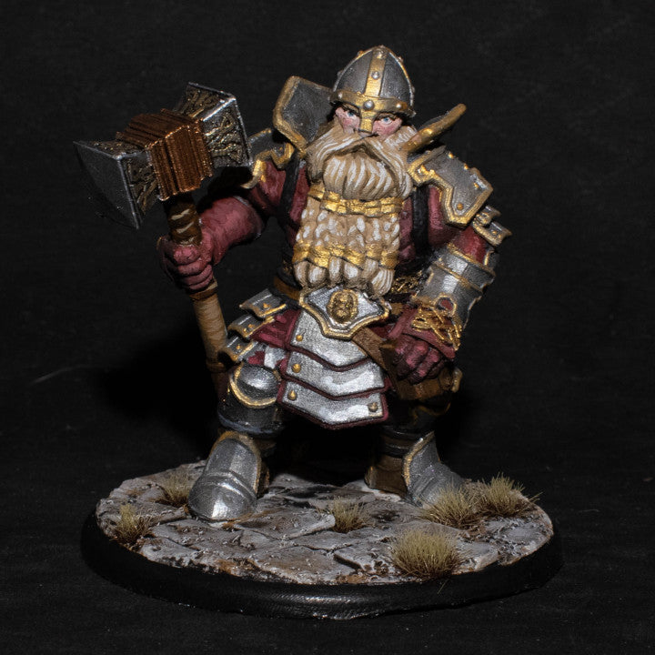 Dwarf Warrior - Guard (25mm Base)