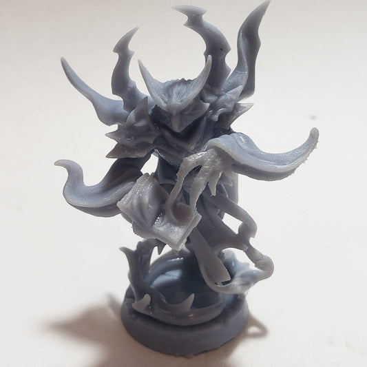 Gryphkin Sorcerer Forbidden Magic | Medium | Artisan Guild | D&D DnD Pathfinder Miniature