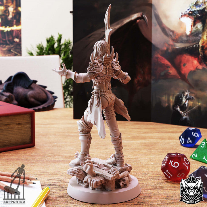 Necromancer Summoner - Casting (25mm Base)
