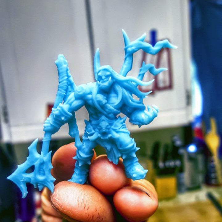 Orc Barbarian Axe Warrior | Medium | Artisan Guild | D&D DnD Pathfinder Miniature