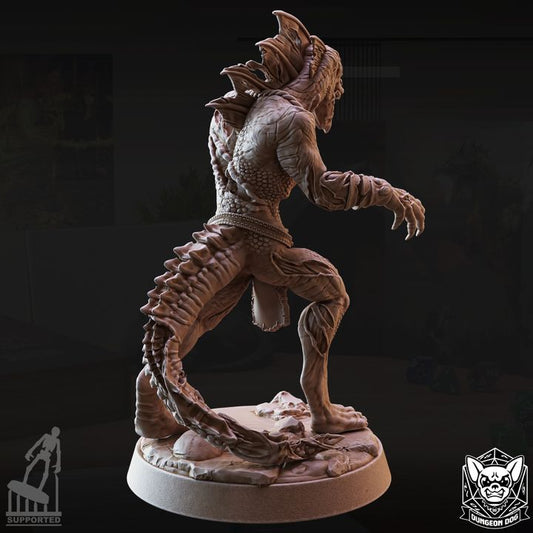 Lizard Zombie - Reaching (25mm Base)