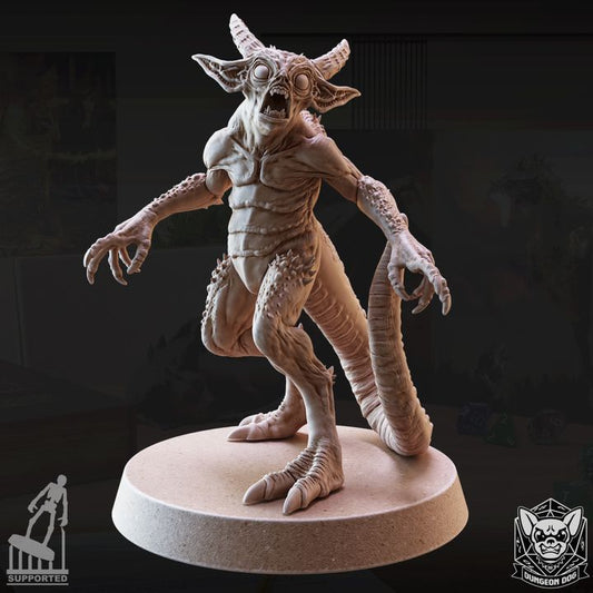 Quasit - Lurking (25mm Base)