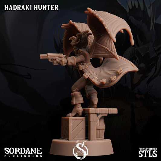 Hadraki Hunter - Posed (25mm Base)