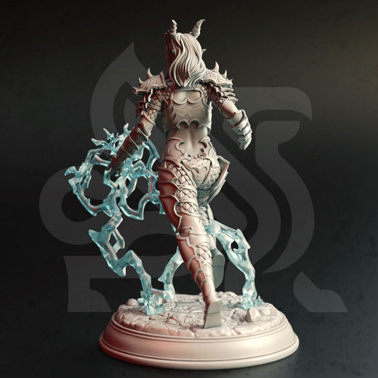Tiefling Sorcerer - Casting (25mm Base)