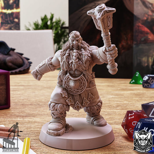 Dwarf Barbarian - Roaring (25mm Base)