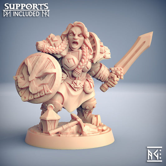 Dwarven Defender - Guard (25mm Base)