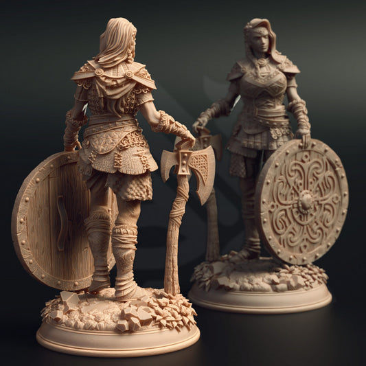 Elite Shieldmaiden - Warrior (25mm Base)