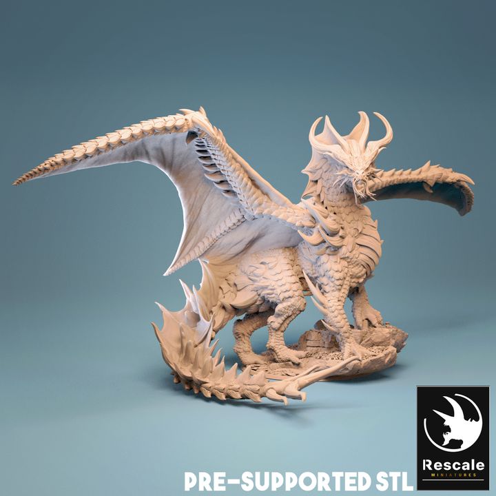 Gold Dragon - Majestic (100mm Base)