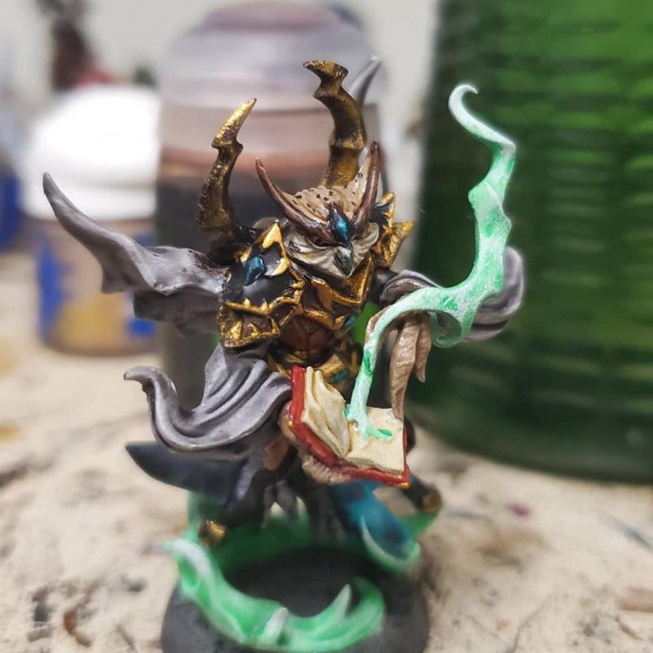 Gryphkin Sorcerer Forbidden Magic | Medium | Artisan Guild | D&D DnD Pathfinder Miniature