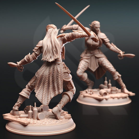 Water Genasi Rogue - Striking (25mm Base)
