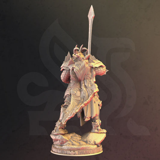 Dragonborn Paladin - Guard (25mm Base)