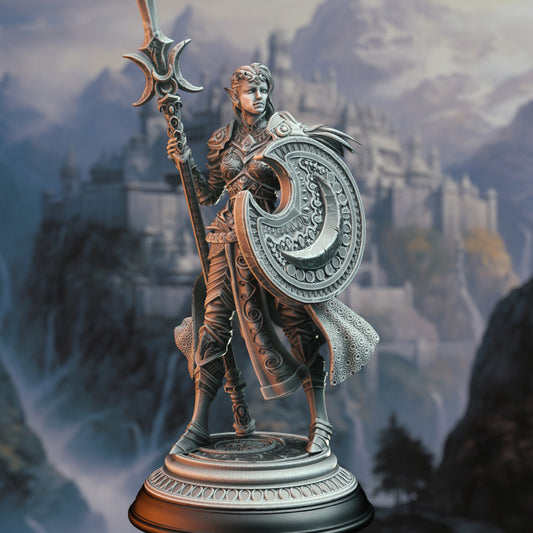 Half-Elf Moon Cleric - Casting (25mm Base)