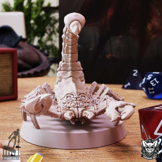 Giant Scorpion - Striking (50mm Base)