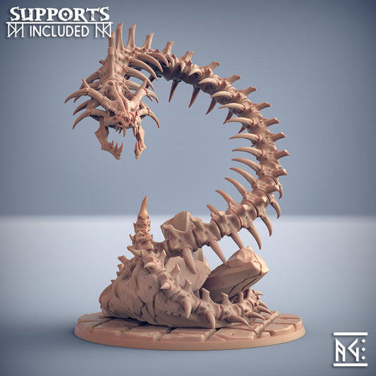 Maneater Skullnaga - Coiled (100mm Base)