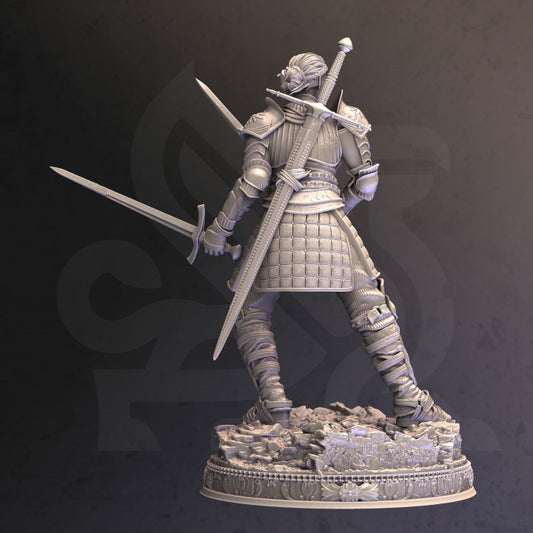 Grand Marshal - Regal (25mm Base)